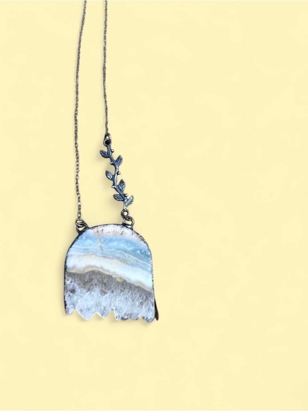 Agate Slice and Floral Vine Necklace